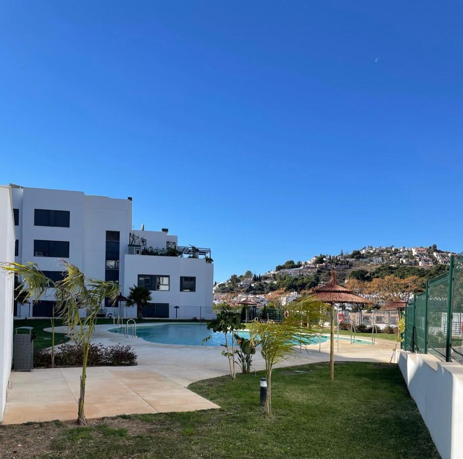 Sunny Penthouse Beach Apartment With Panoramic Views Almuñécar Kültér fotó